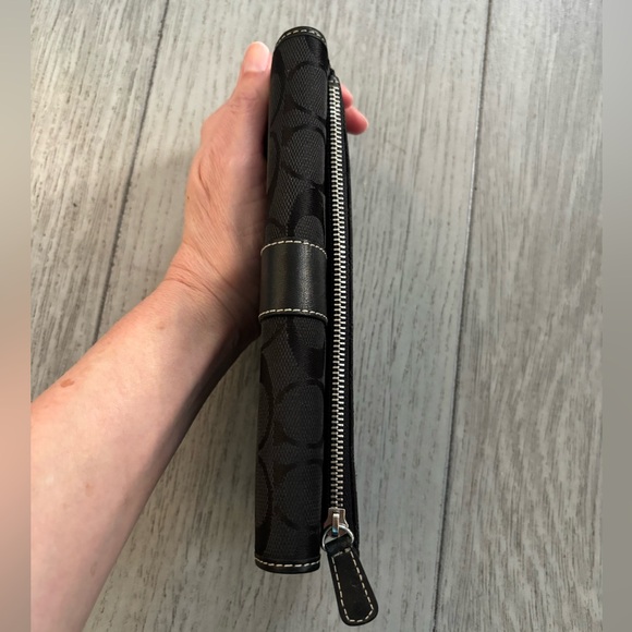 LOW START Coach Jacquard and Leather Wallet - Picture 6 of 10